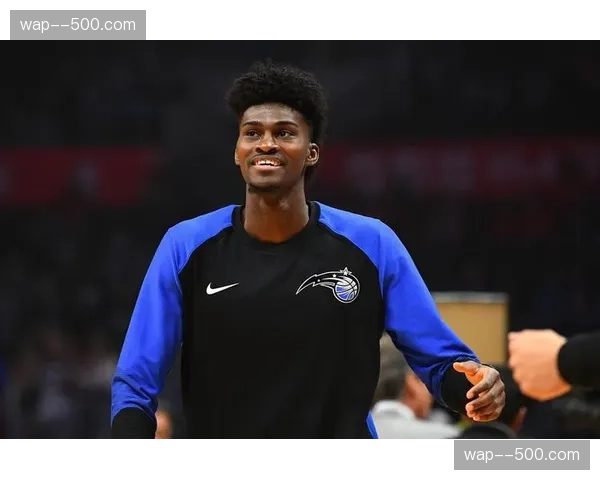 艾萨克左膝扭伤恢复缓慢 魔术锋线防守强度恐受影响